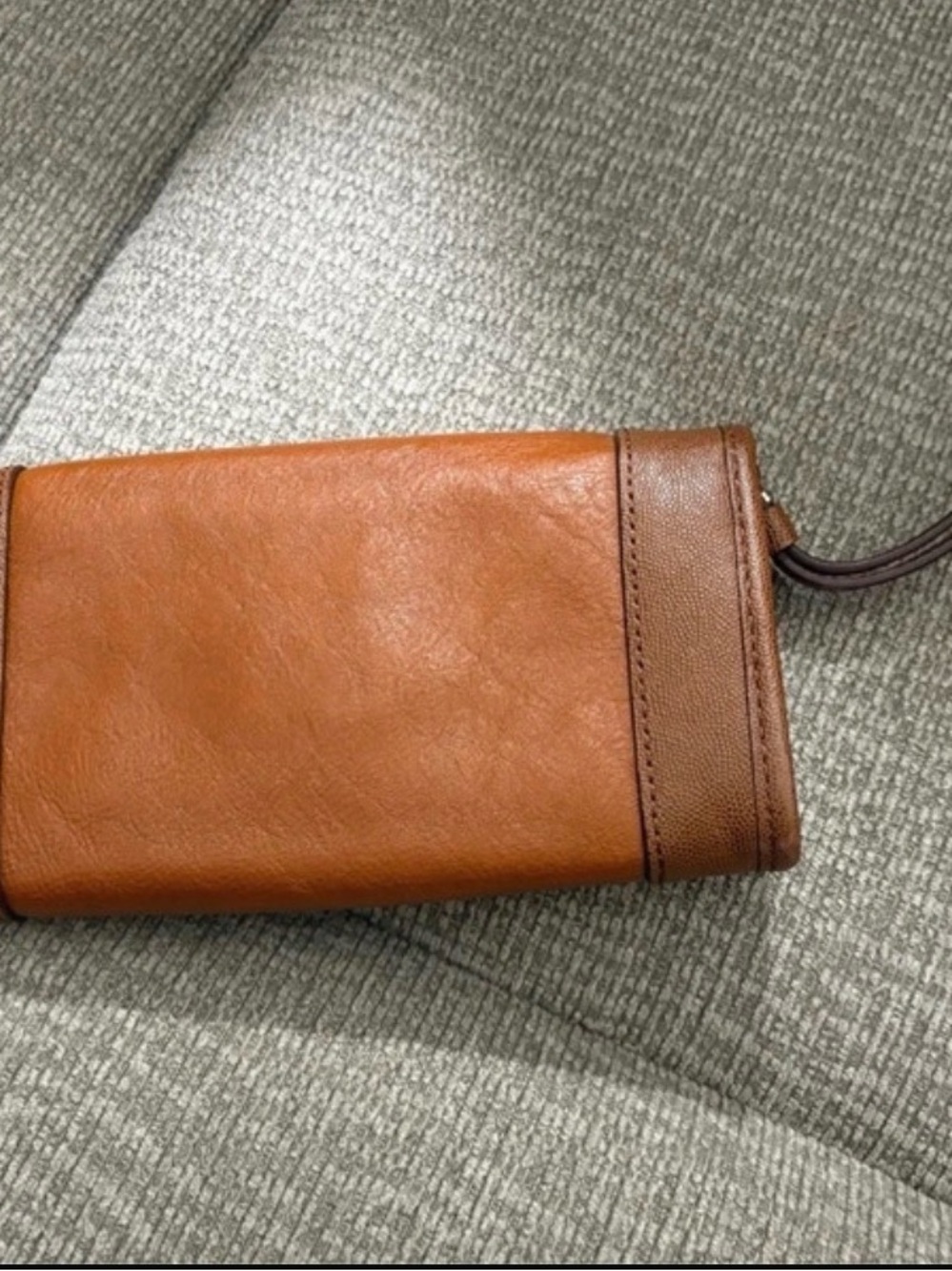 Cole Haan Two-Tone Brown Leather Wristlet / Wallet Clutch - Picture 2 of 7